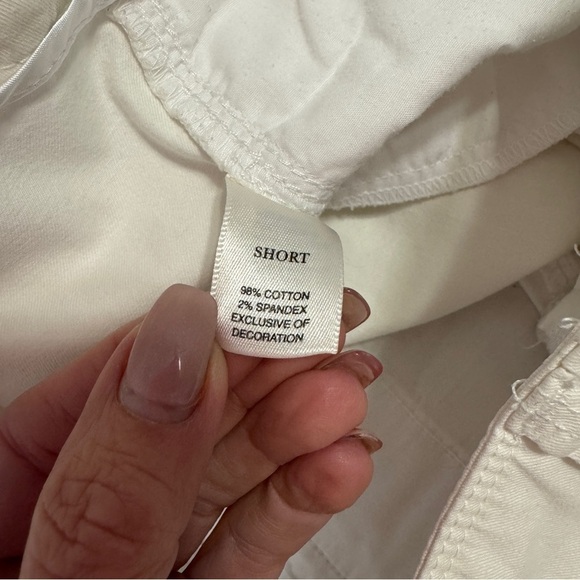 White House Black Market White Cuffed Shorts Size 8 - Picture 8 of 10